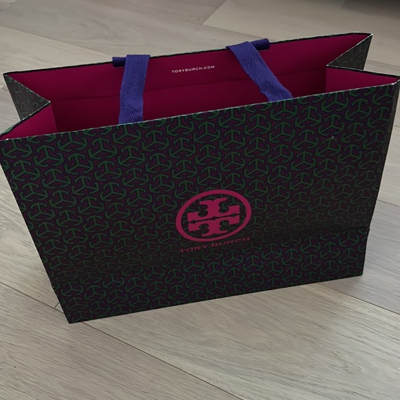 Tory Burch Gift Bag - Picture 4 of 5
